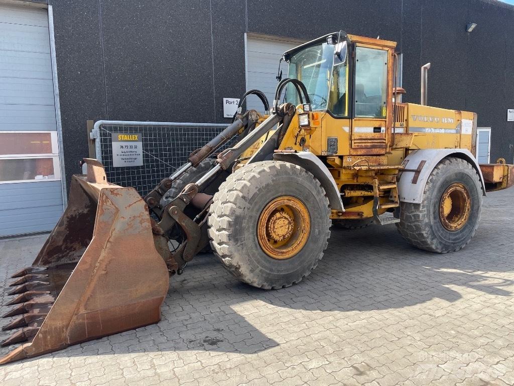 Volvo L120B Kolové nakladače