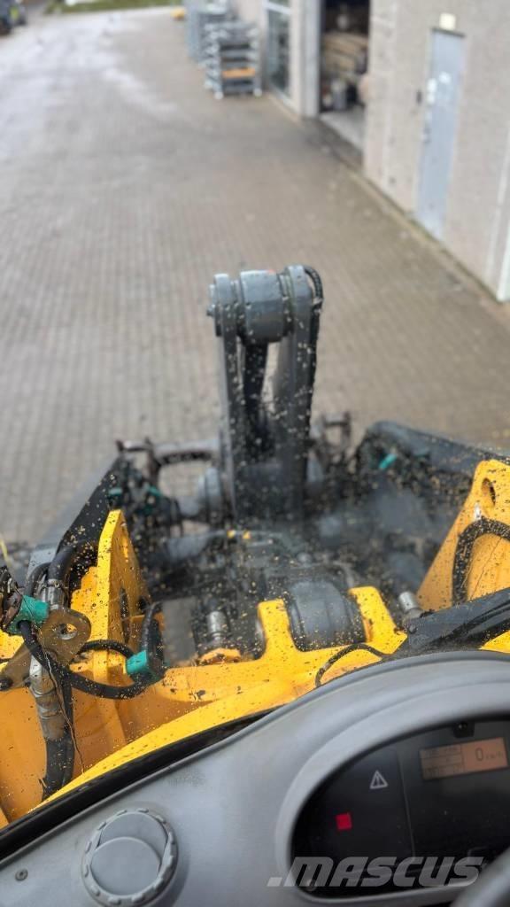 Volvo L 90 E Kolové nakladače