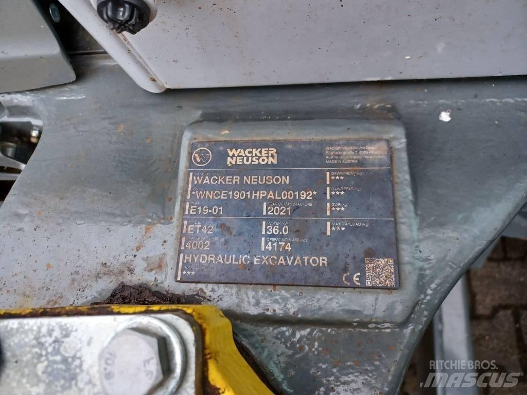 Wacker Neuson ET42 Pásová rýpadla