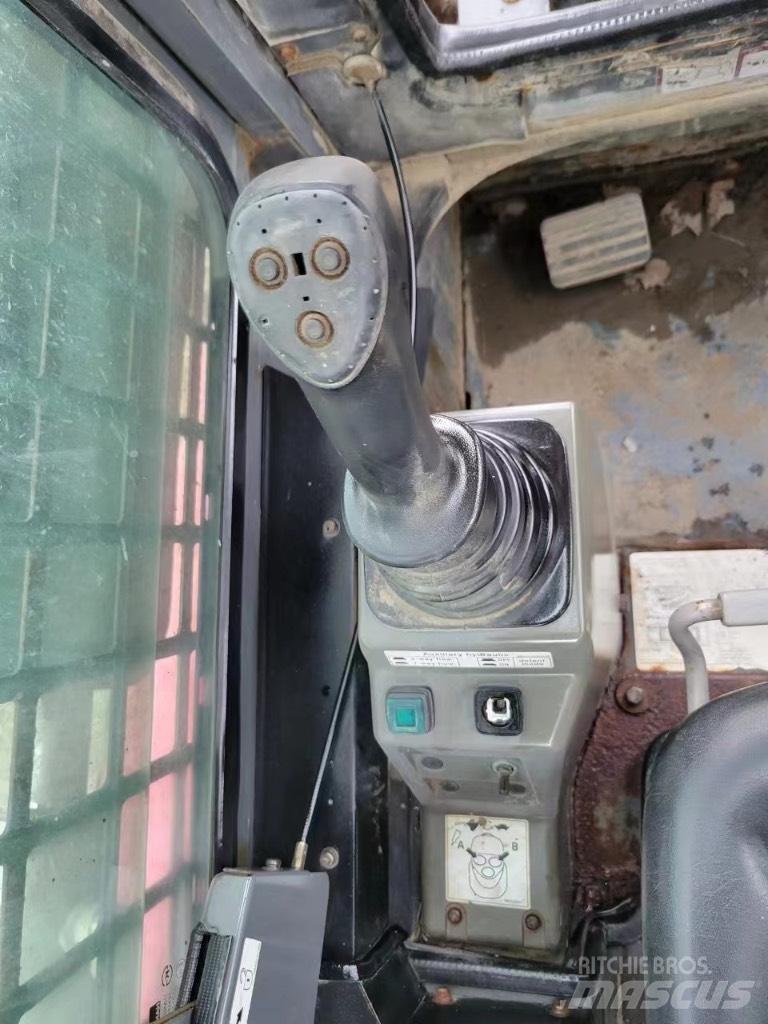 Takeuchi TL150 Smykem řízené nakladače