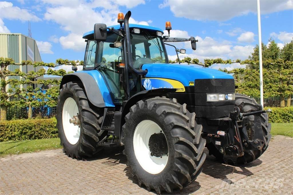 New Holland TM175 Traktory