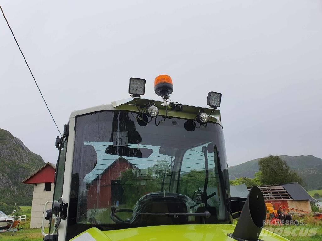 CLAAS TORION 530 Čelní nakladače a rypadla
