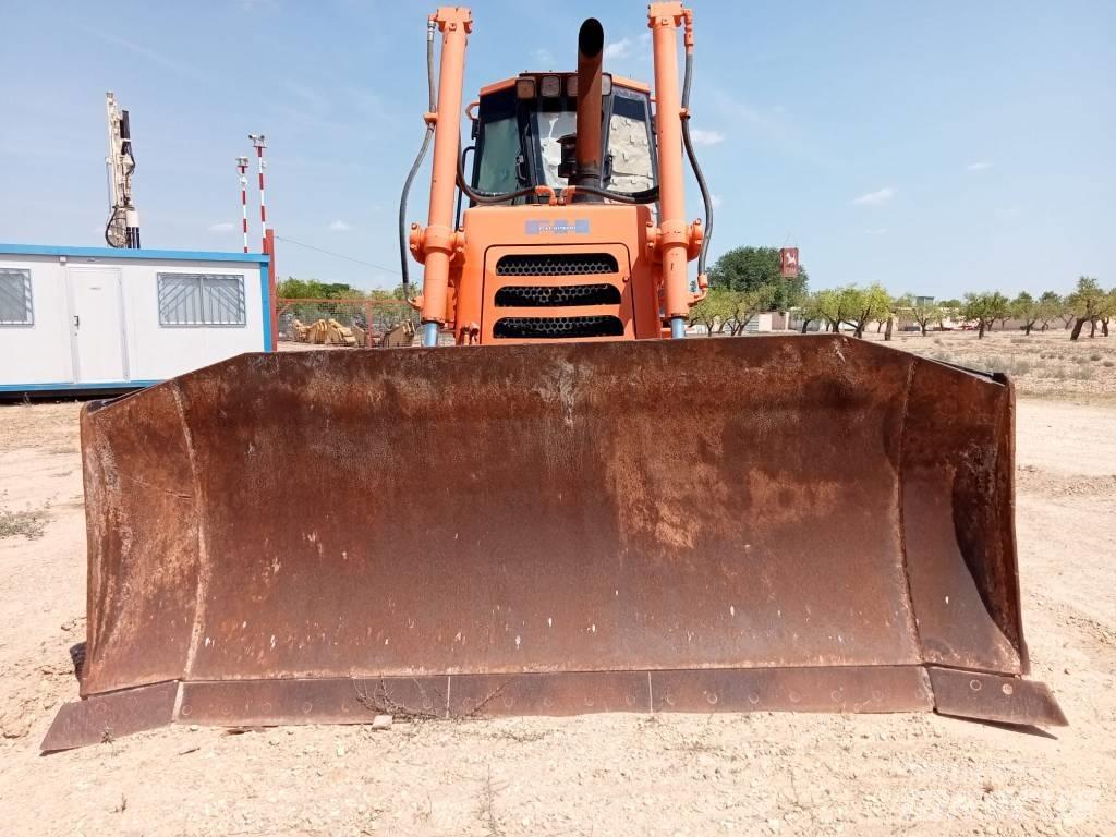 Fiat-Hitachi D 180 Pásové dozery
