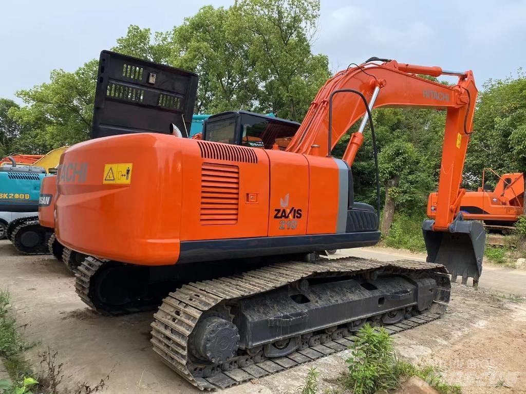 Hitachi ZX 210 Pásová rýpadla
