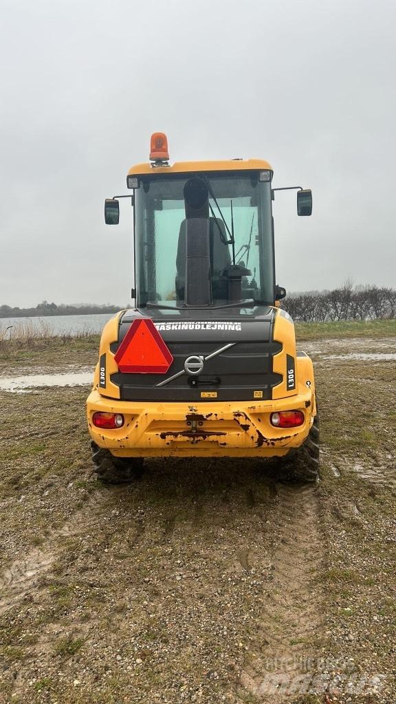 Volvo L 30 G Kolové nakladače