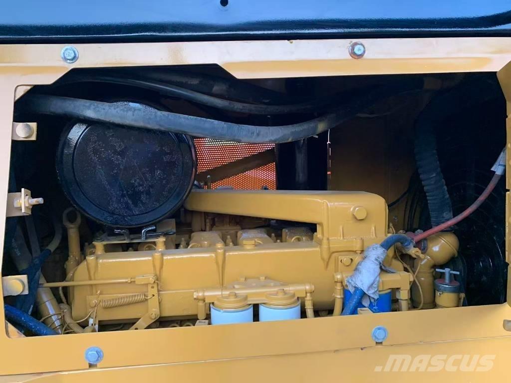 CAT D 6 G Pásové dozery