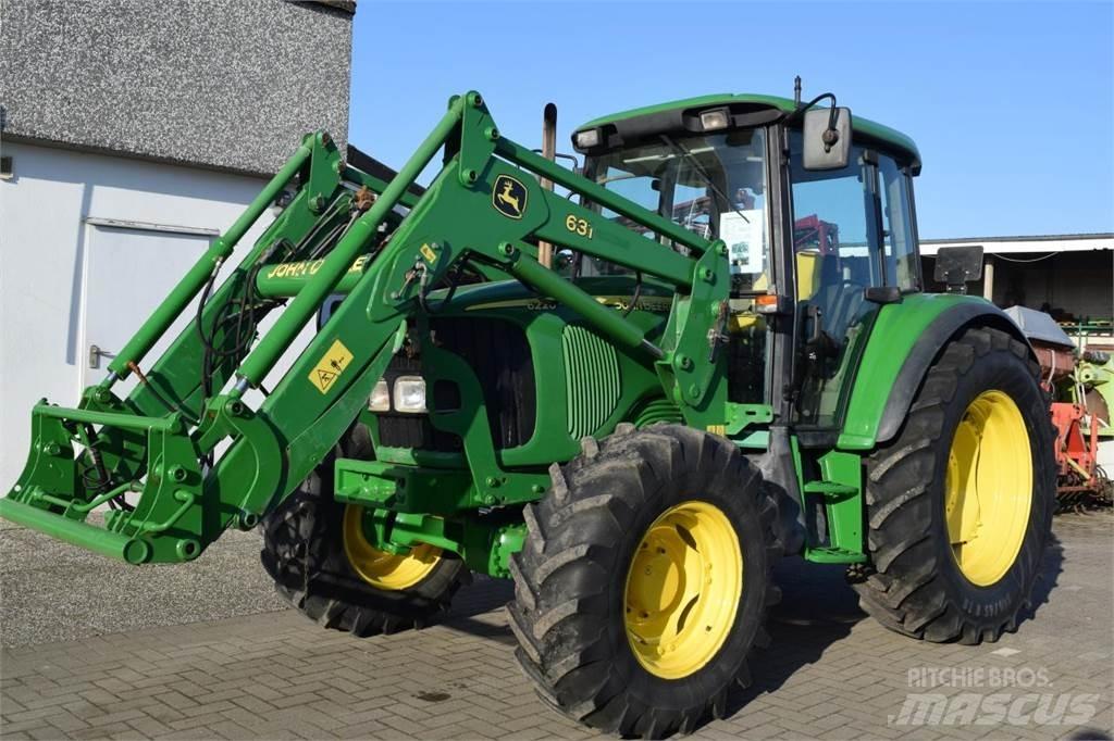 John Deere 6220 Traktory