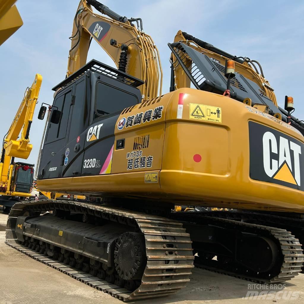 CAT 323D2L Pásová rýpadla