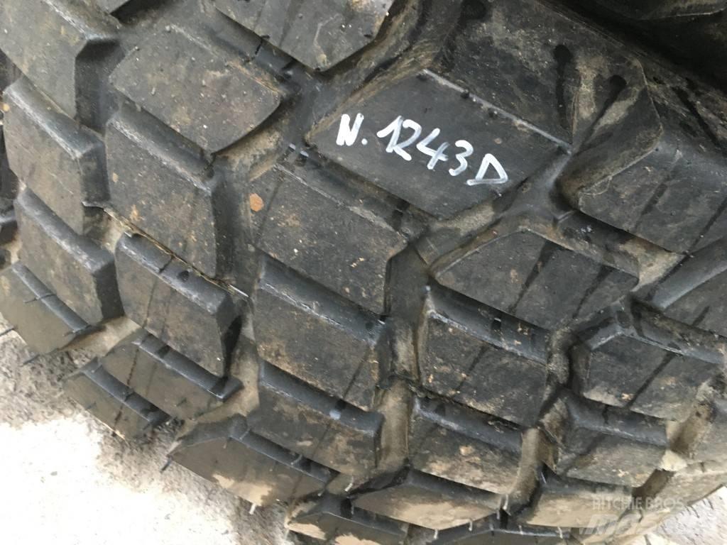  FOR TRAILER 24R23 Pneumatiky, kola a ráfky