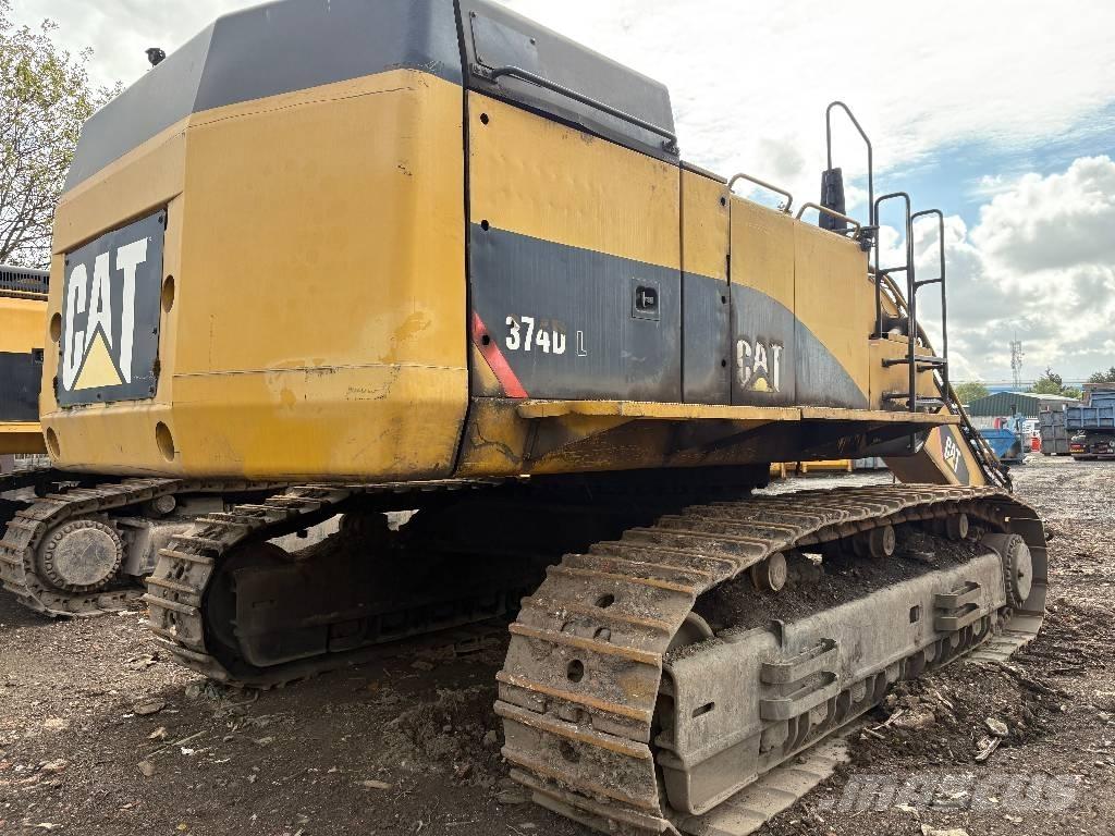 CAT 374 D L Pásová rýpadla