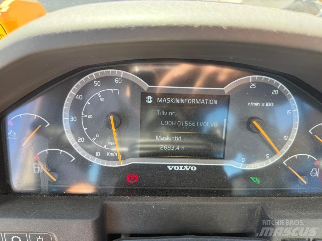Volvo L90H Kolové nakladače