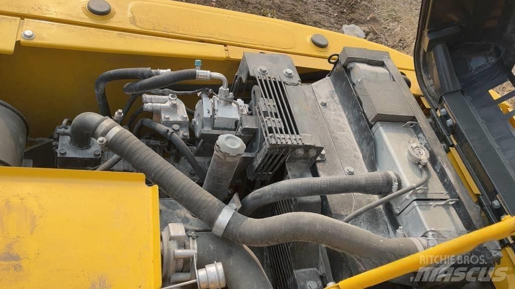 Komatsu PC 130 Pásová rýpadla