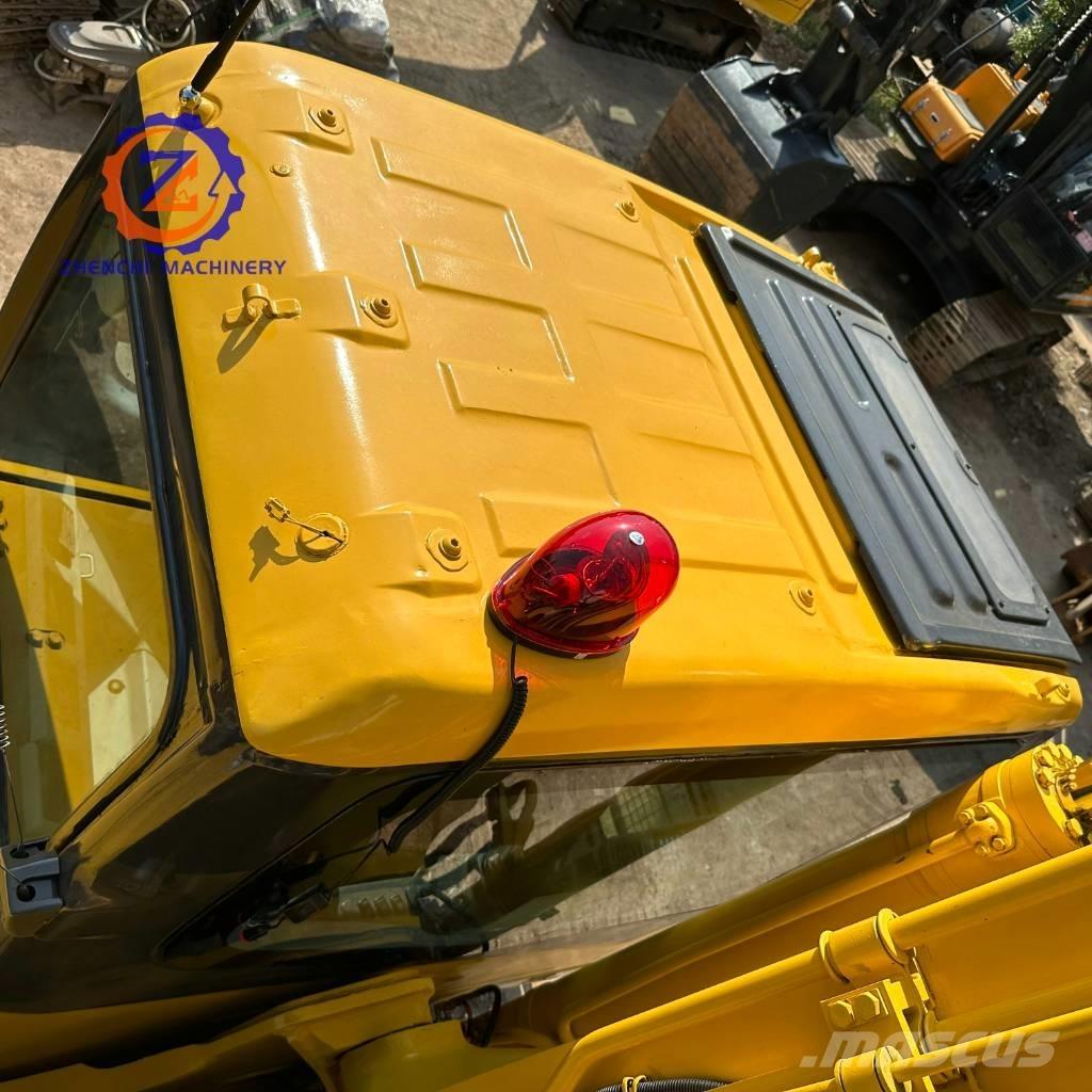 Komatsu PC 200-7 Pásová rýpadla