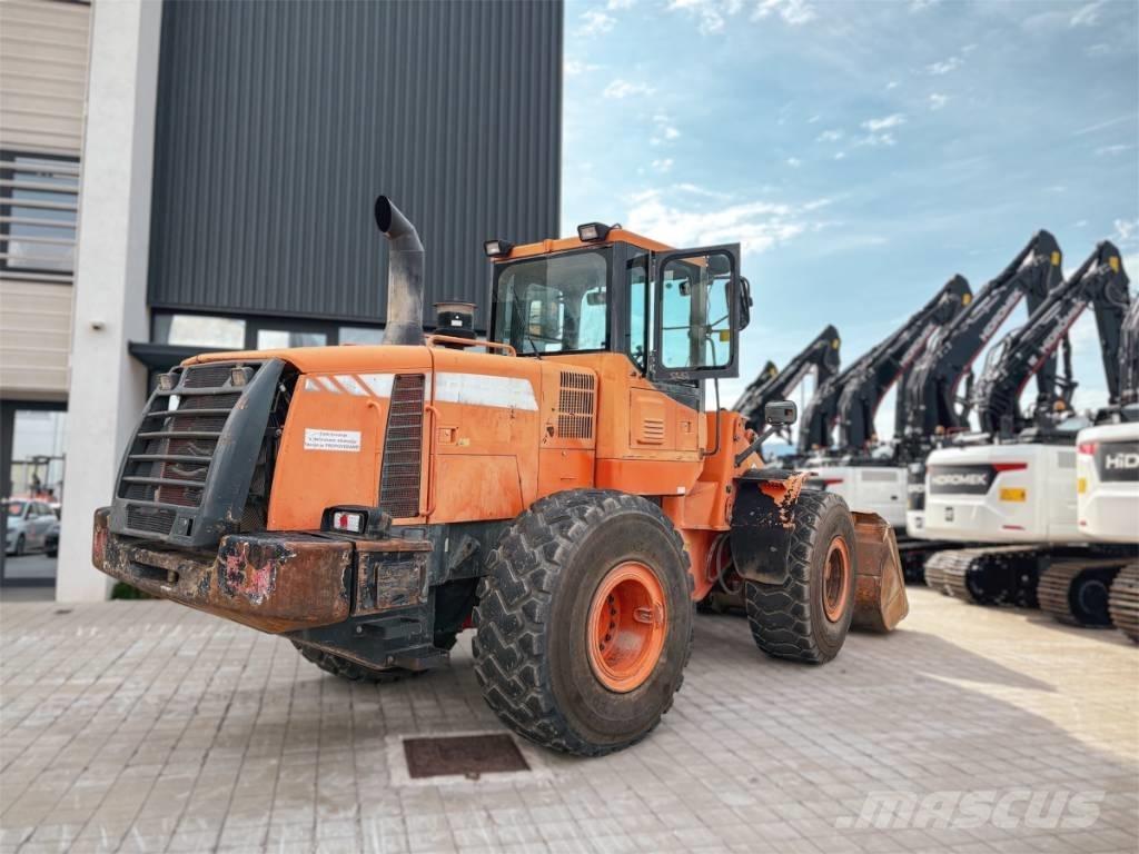 Doosan DL 300 Kolové nakladače
