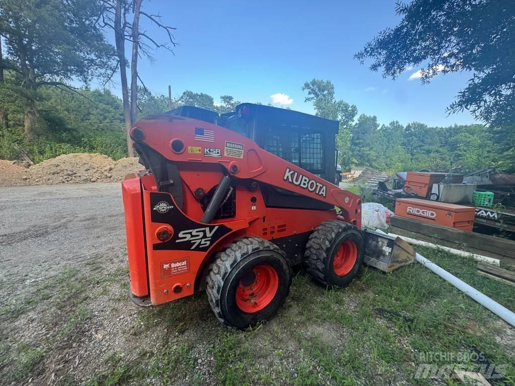 Kubota SSV 75 Smykem řízené nakladače