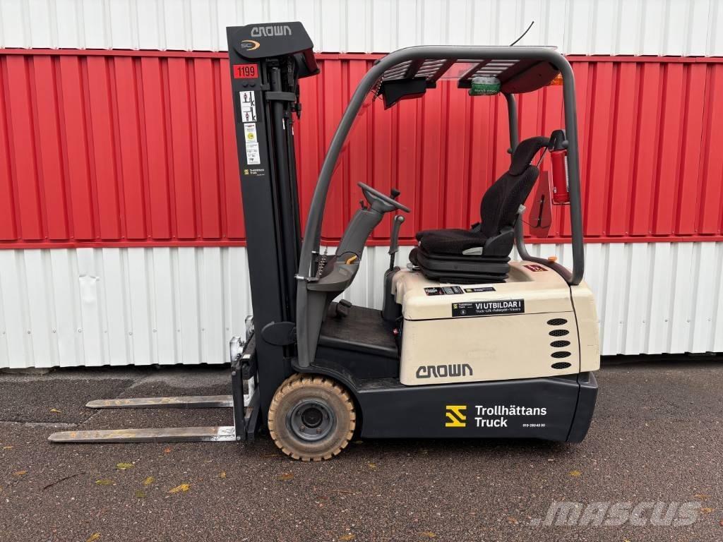 Crown SC3220 Akumulátorové vozíky