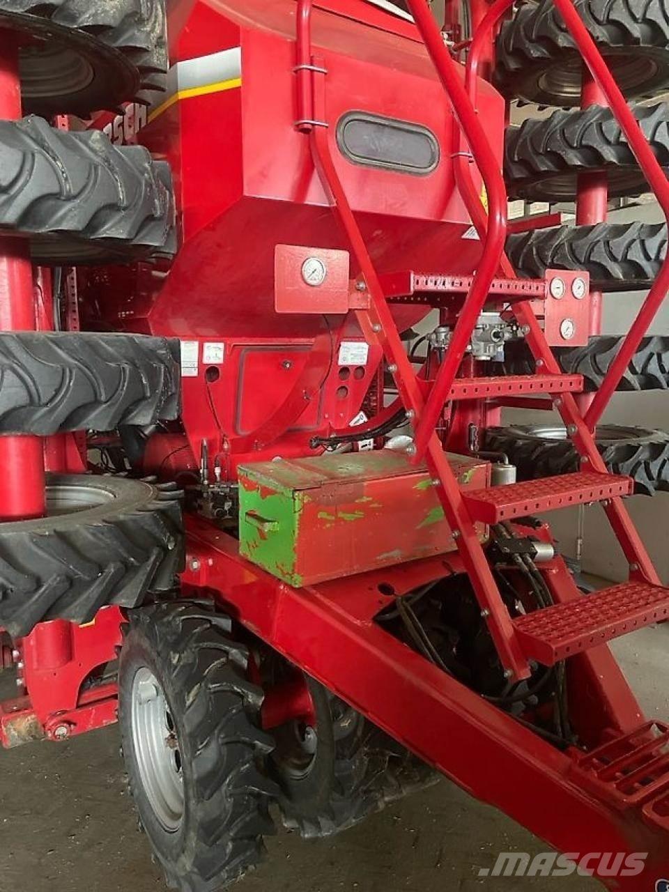 Horsch Pronto 8 DC Kombinované secí stroje
