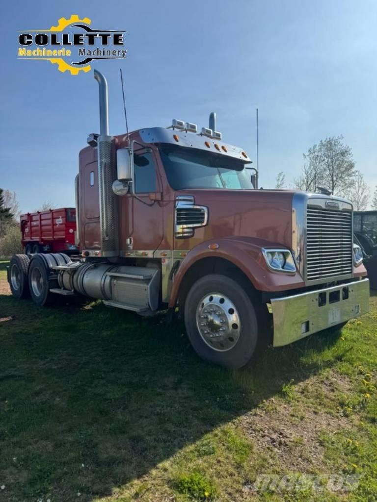 Freightliner 122 SD Tahače