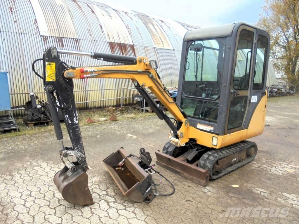 Bobcat 320 D Mini rýpadla < 7t
