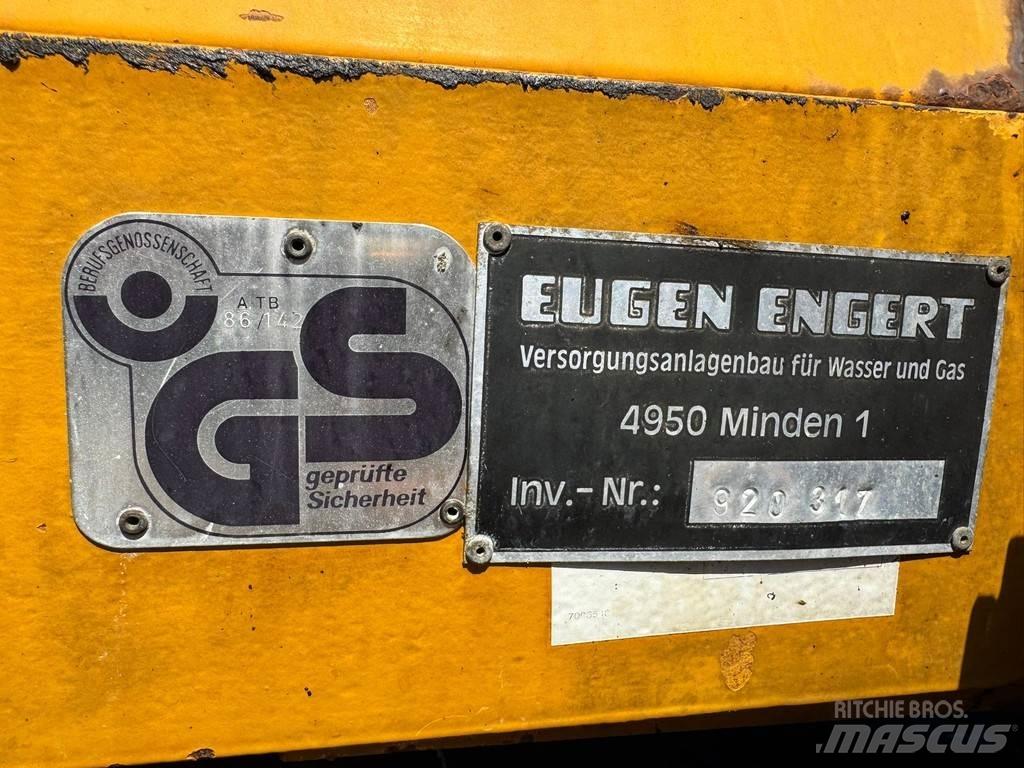 Liebherr A900C Kolová rýpadla
