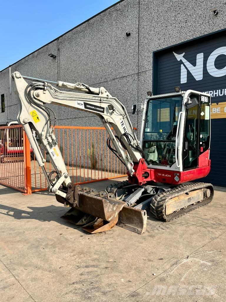 Takeuchi TB 235 Mini rýpadla < 7t