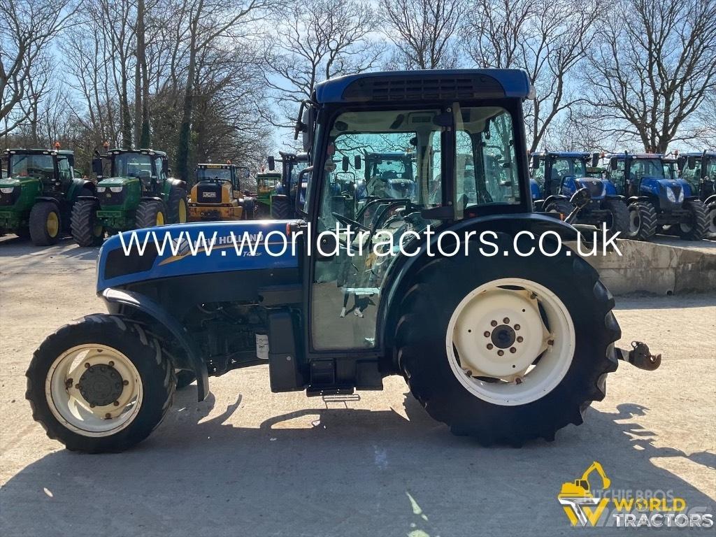 New Holland T 4.95 F Traktory