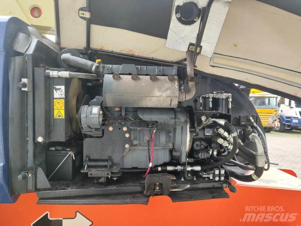 JLG 860 SJ Teleskopické plošiny