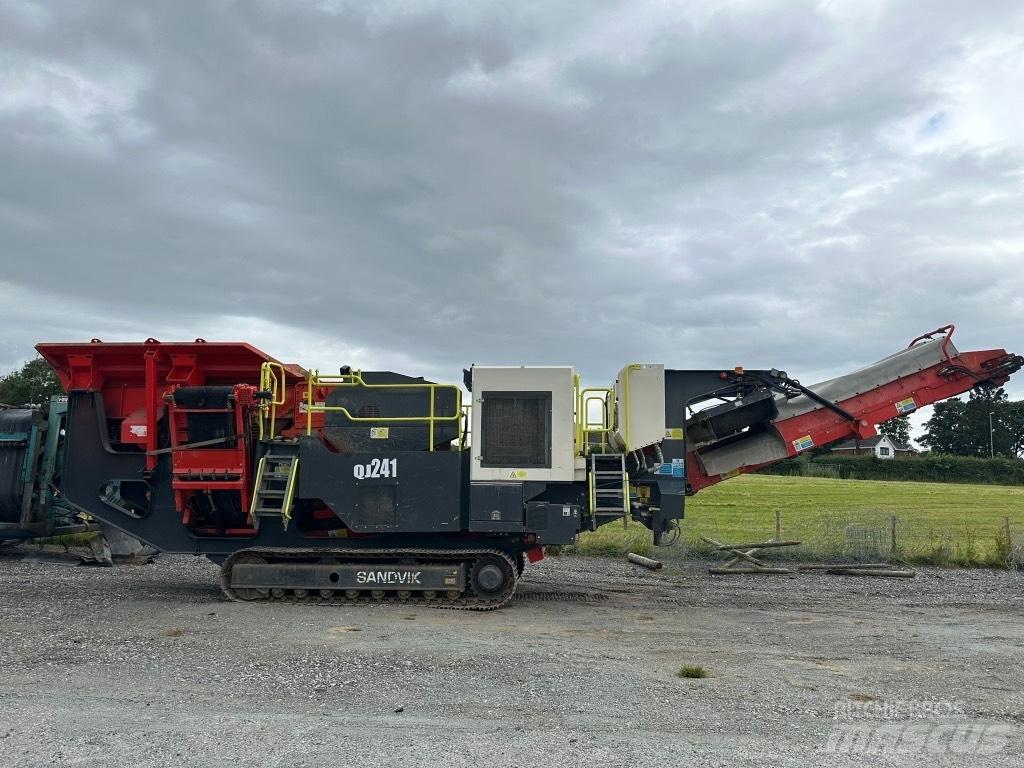 Sandvik QJ 241 Mobilní drtiče