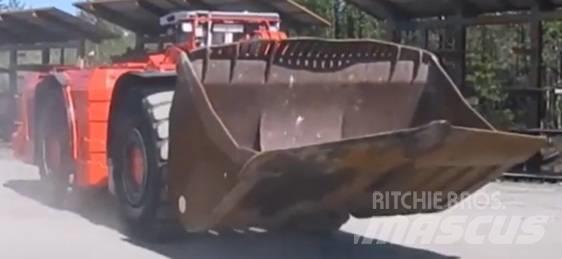 Sandvik LH 517 Podzemní nakladače