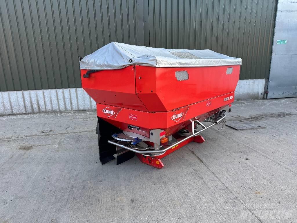 Kuhn Axis 30.1 W Rozmetadlo minerálních hnojiv