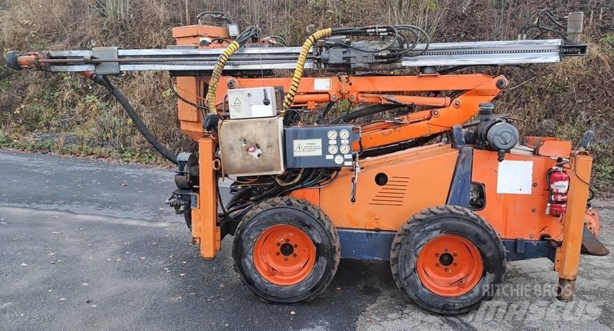 Tamrock 110 E Povrchové vrtací stroje