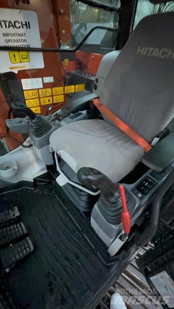 Hitachi ZX 135 US-6 Pásová rýpadla