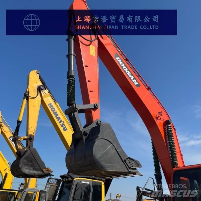 Doosan DX 300 Pásová rýpadla