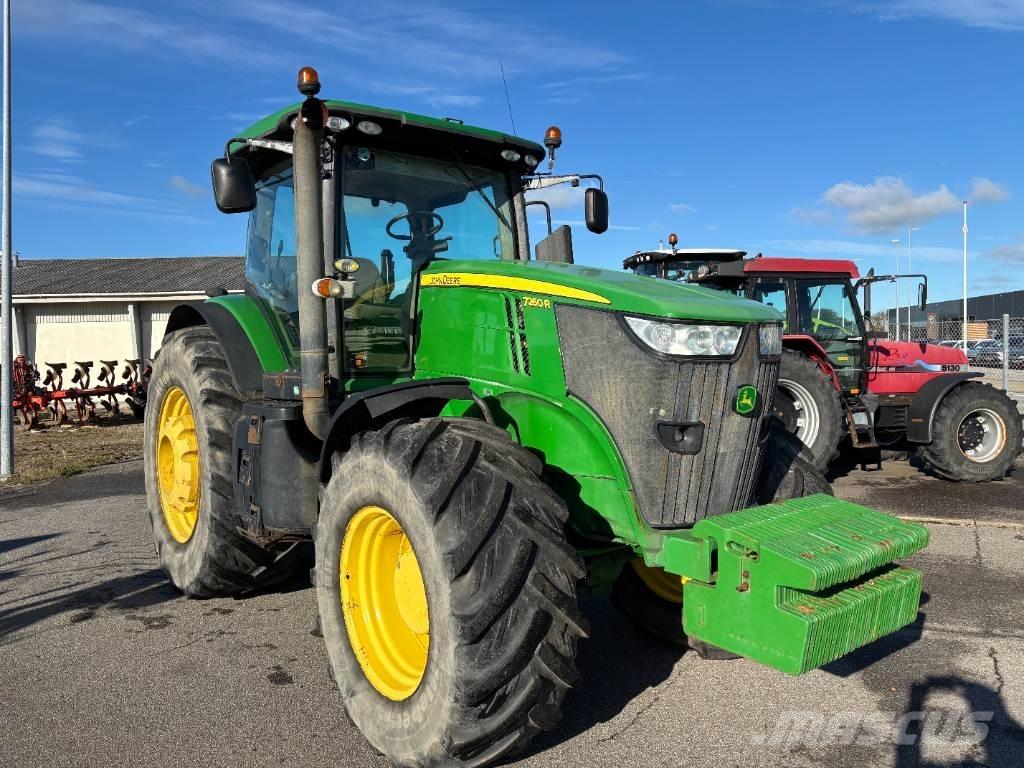 John Deere 7260 R Traktory