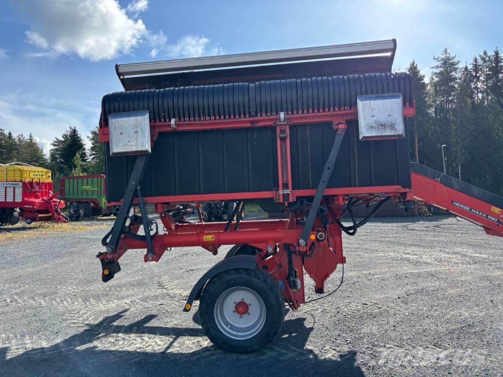 Kuhn Merge Maxx 950 Řádkovače