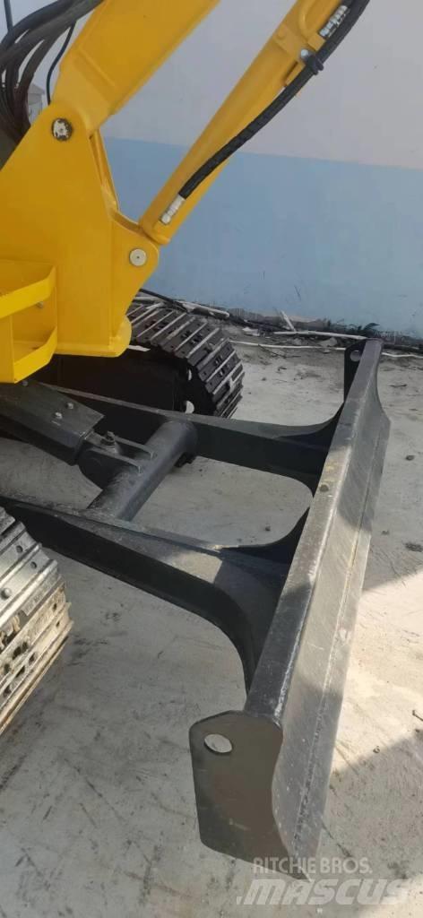 Komatsu PC 56 Pásová rýpadla