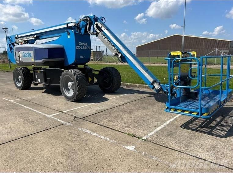 Genie ZX 135/70 Kloubové plošiny