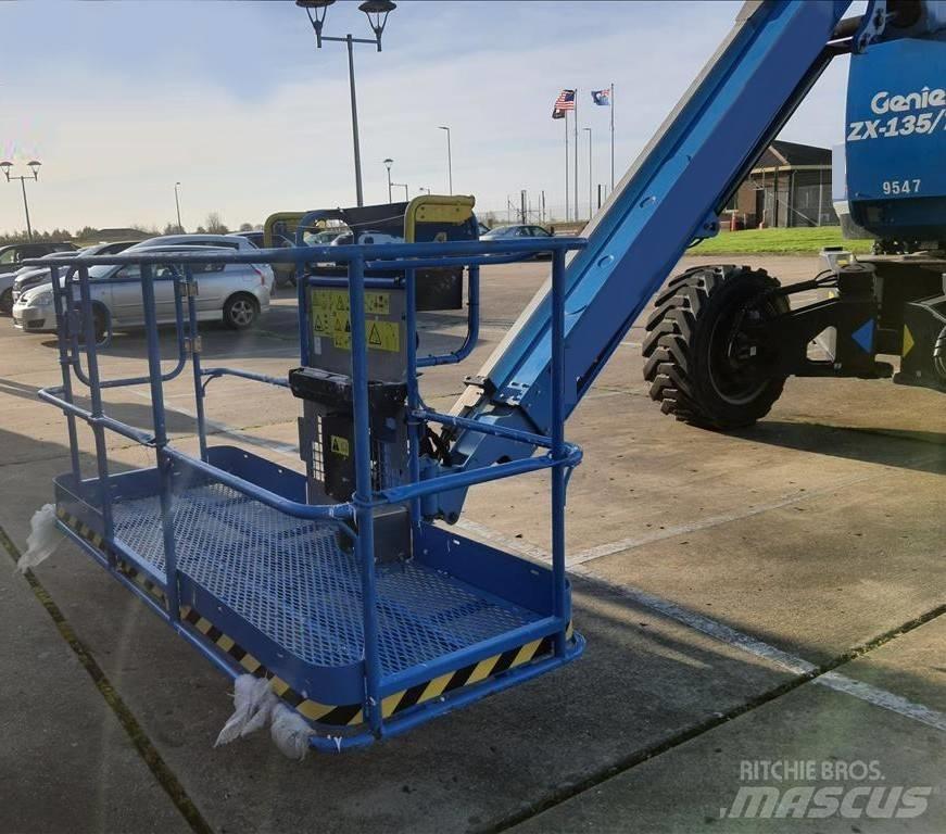 Genie ZX 135/70 Kloubové plošiny