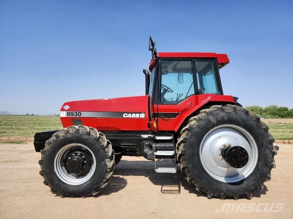 Case IH 8930 Traktory