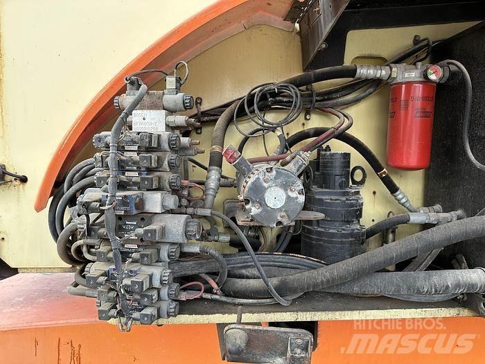JLG 800AJ Kloubové plošiny