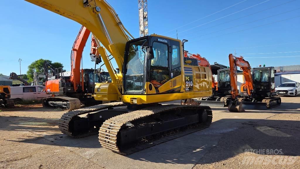 Komatsu PC 210 Pásová rýpadla