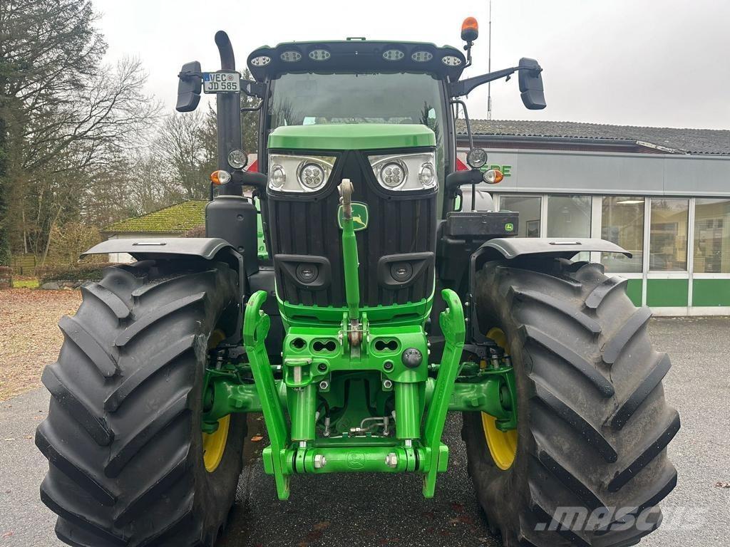 John Deere 6R195 Traktory