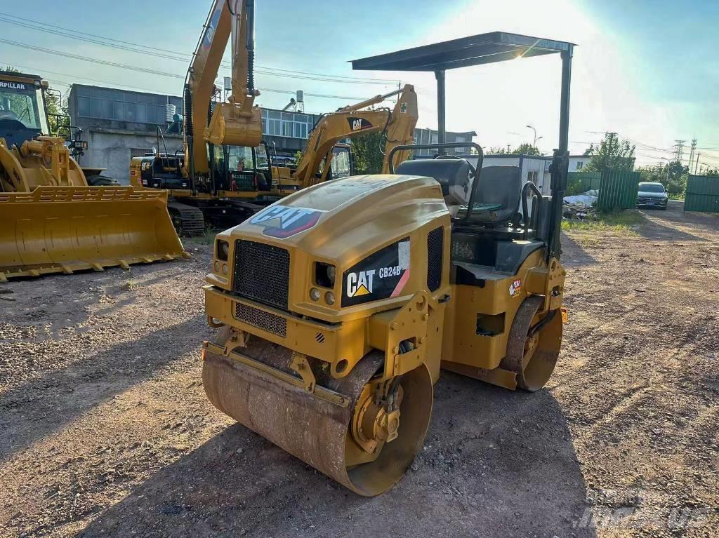 CAT CB 24 B Tandemové válce