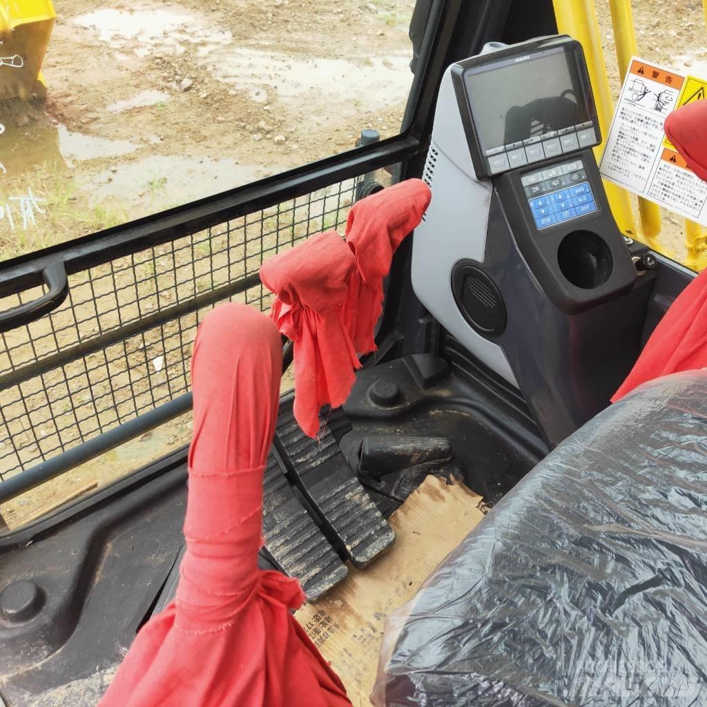 Komatsu PC200-8 Pásová rýpadla