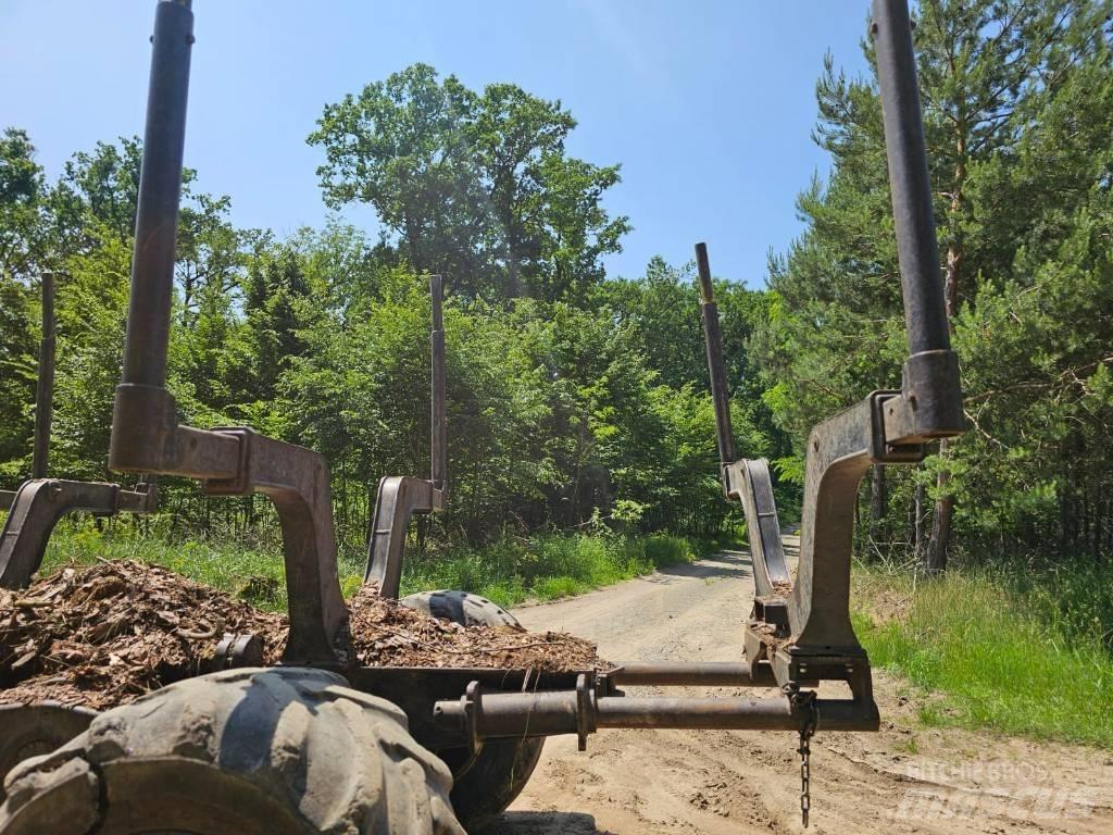 John Deere 1210 G Vyvážecí traktory
