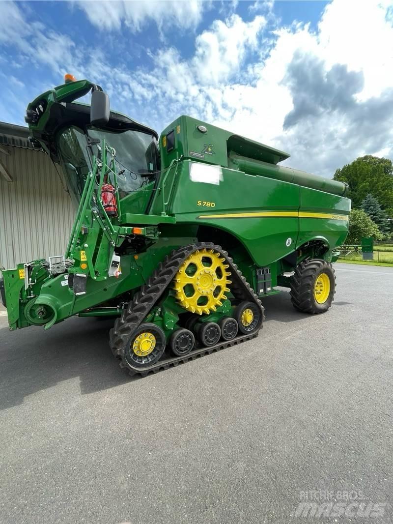 John Deere S780i Sklízecí mlátičky