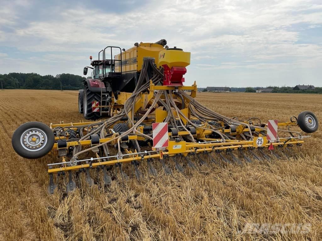 Claydon T6 Hybrid Mechanické secí stroje