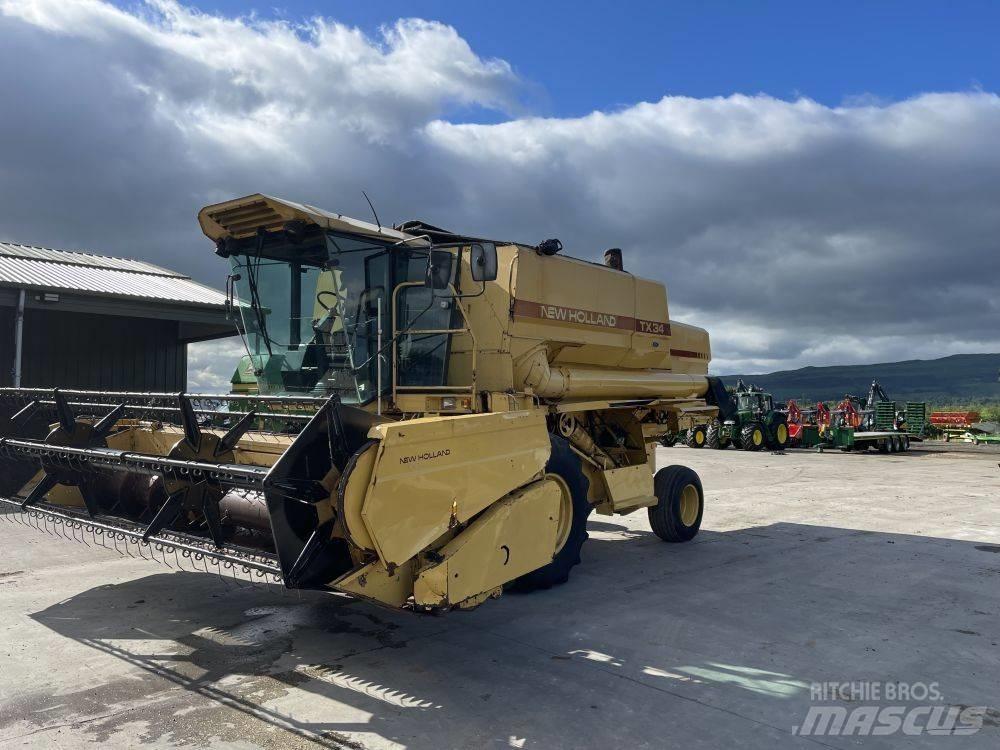 New Holland TX 34 Sklízecí mlátičky