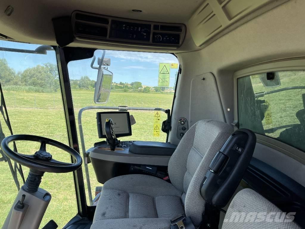 Case IH AF 8230 Sklízecí mlátičky