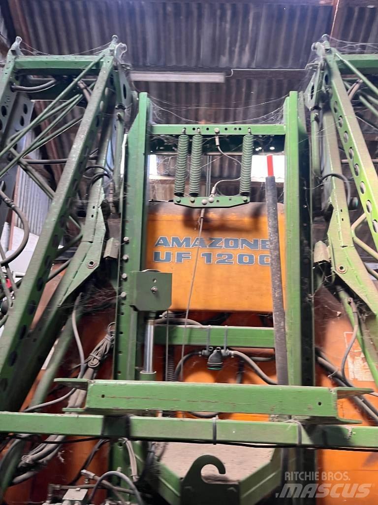Amazone UF 1200 Nesené postřikovače